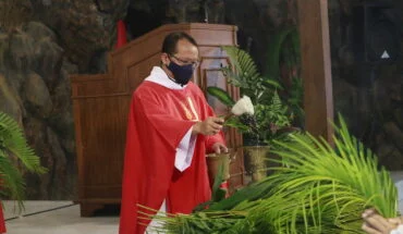 Perayaan Minggu Palma 3: Kesederhanaan Yesus dalam Simbol Daun Palma