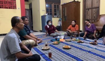 033-St. Antonius Kalibening: Pertemuan rutin lingkungan