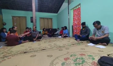 rapat pengurus lingkungan