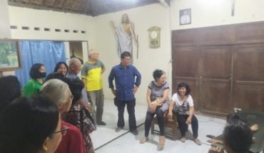 030 Maria Marganingsih Krajan: Menjenguk Bapak Sudaryo