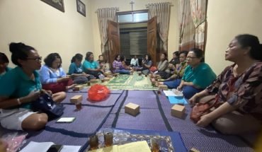 044 St. Petrus Damianus Taman Selatan: Doa Rosario dan Arisan Lingkungan
