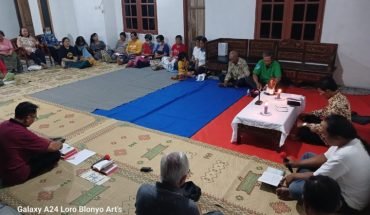 011 Brayat Minulyo Kadirojo II: Sembahyangan malam jumat dan Rosario