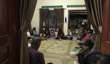 409 St. Yakobus Temanggal I: Doa Rosario Lingkungan