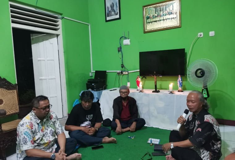 047 St. Yuliana Tegalrejo: Doa Rosario dan sarasehan katekese pendidikan 2