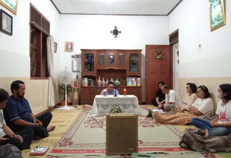 001 St. Bernadette Sukoharjo: Ibadat Doa – Menghargai Satu Sama Lain