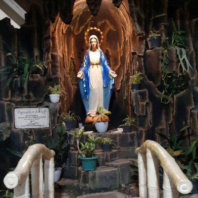 304 St. Ignatius Sumber – Devosi Kepada Bunda Maria dan Doa Rutin Lingkungan