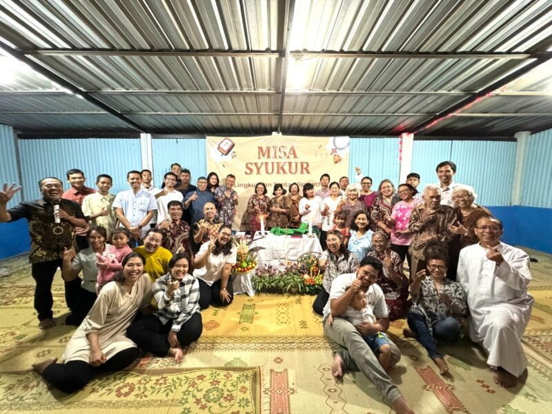 037 Lingk St Elisabeth:  Misa lingkungan – Pelayanan adalah Jalan Kekudusan