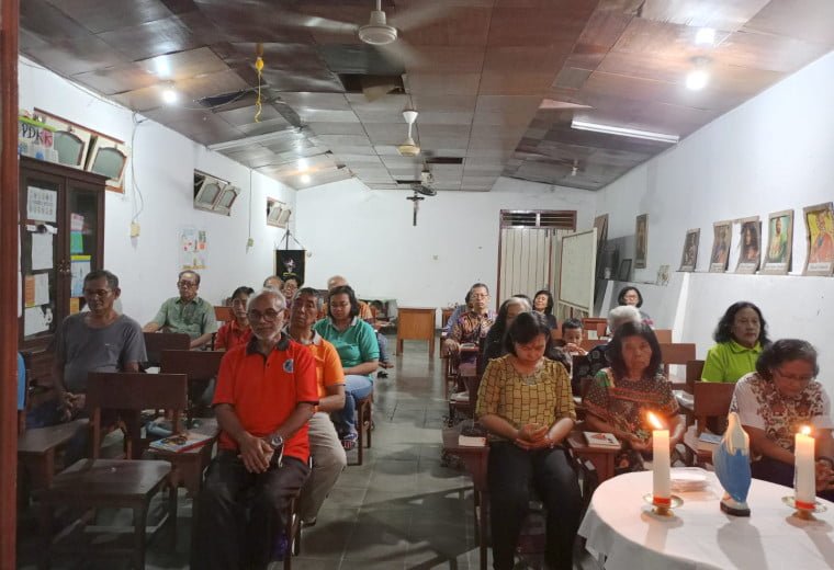 030 Maria Marganingsih Krajan: Penutupan Doa Rosario