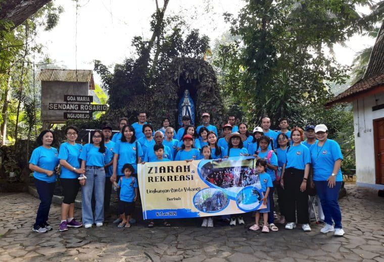 314 St. Yohanes Demangan Tangkisan: Ziarah Bersama Lingkungan