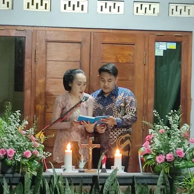 030 Maria Marganingsih Krajan – Ibadat Midodareni