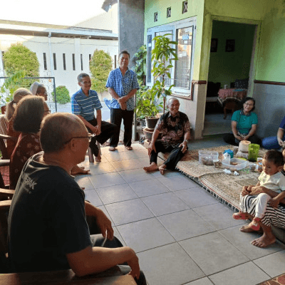 030 Maria Marganingsih Krajan – Menjenguk Ibu Siti