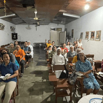 030 Maria Marganingsih Krajan – Doa Rosario Hari Pertama Bulan Oktober