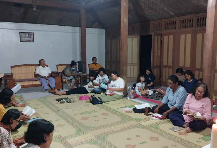 413 St. Yusup Tegalbojan: Ibadah Rutin dan Penutupan Doa Rosario