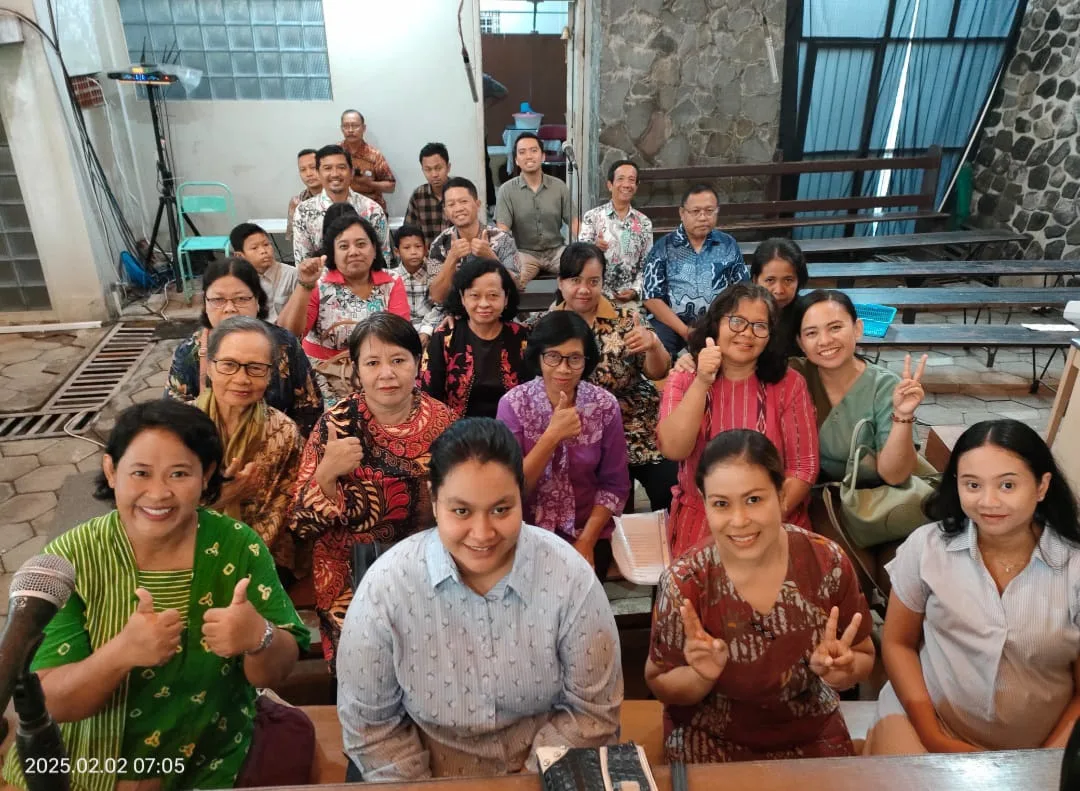 041 St. Bartolomeus Brintikan: Tugas Koor Minggu Pagi di Gereja Maria Marganingsih