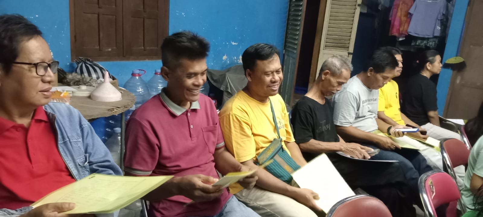 0311 Lingkungan Gregorius Agung Kaliajir: Semangat Umat dalam Berlatih Tidak Kalah dengan Kelompok Koor Profesional