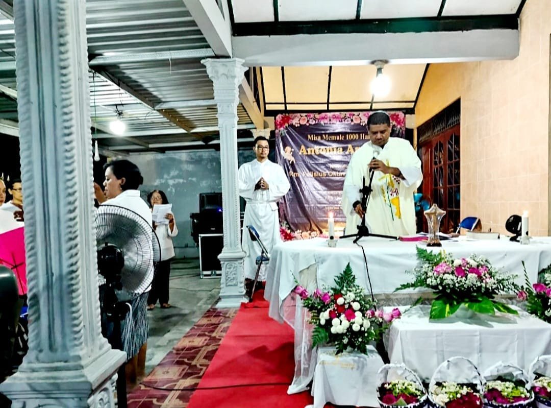 041 St. Bartolomeus Brintikan: Misa Memule 1.000 Hari Ananda Antonia Arrela