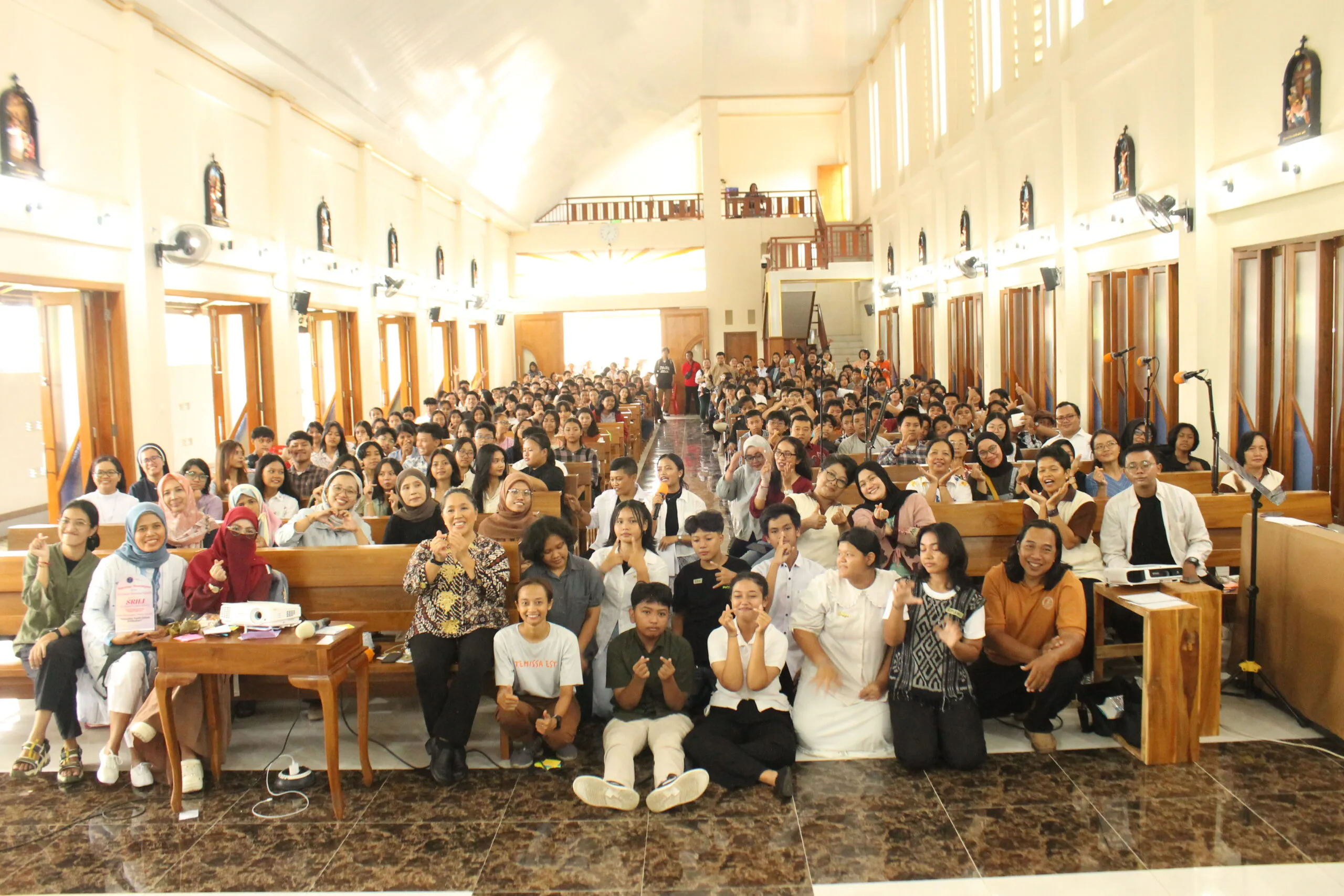Udar Prasangka Lintas Agama, Menabur Kasih, Membangun Damai dalam Perbedaan