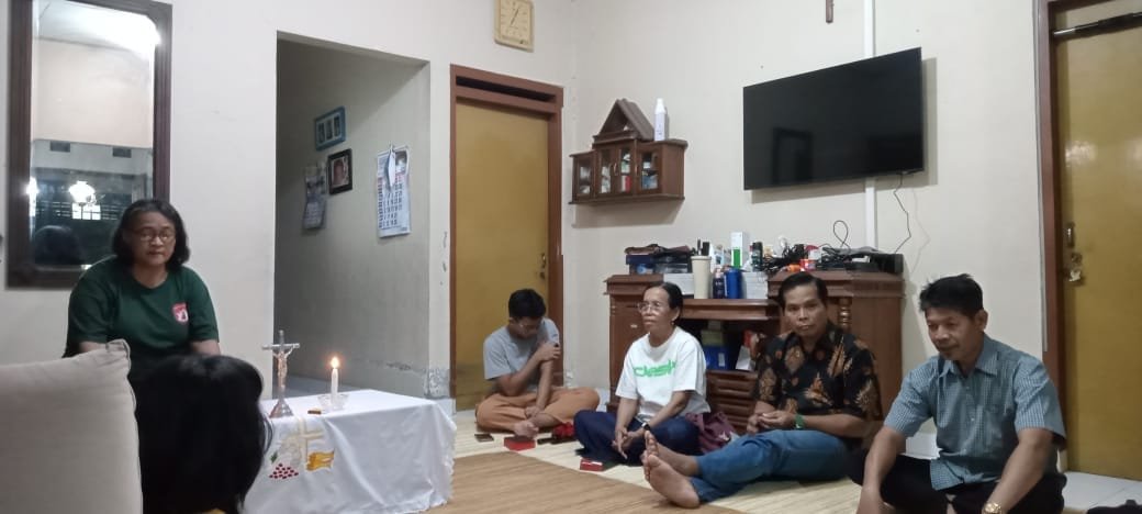0311 Lingkungan Gregorius Agung Kaliajir: Pendalaman Iman yang selalu Dirindukan