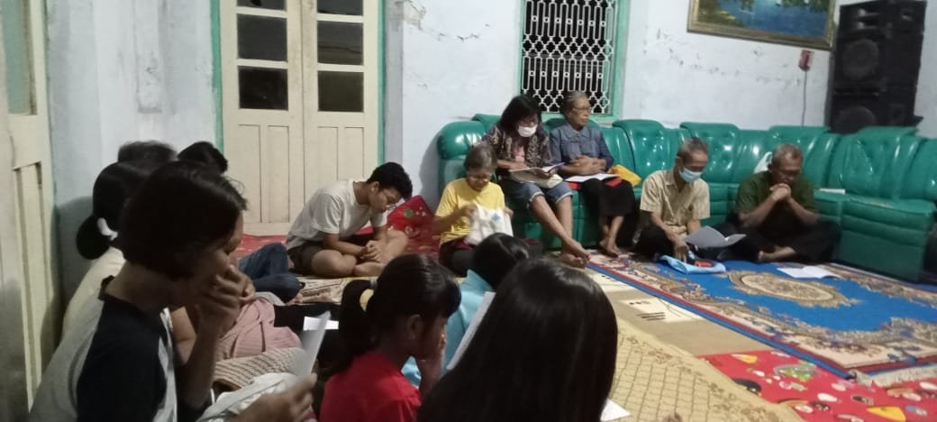 0311 Lingkungan Gregorius Agung Kaliajir: Ketekunan Umat Lingkungan Berdoa bersama Bunda Maria