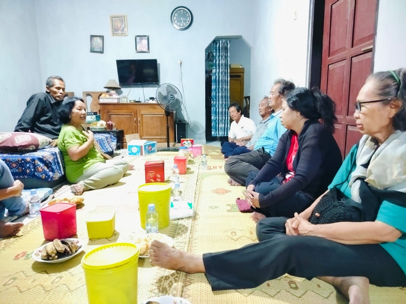 041 St. Bartolomeus Brintikan: Melangkah Dalam Kasih Mengunjungi Saudara yang Sakit
