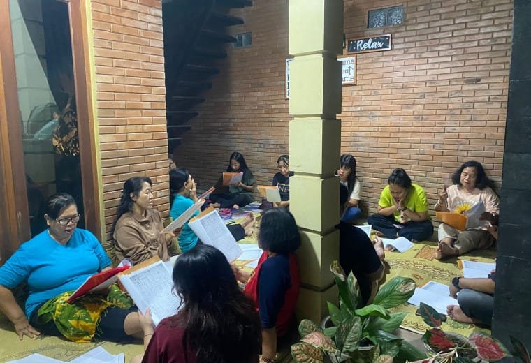 044 St. Petrus Damianus Taman Selatan: Latihan Koor untuk Tugas Misa 10 Agustus 2025