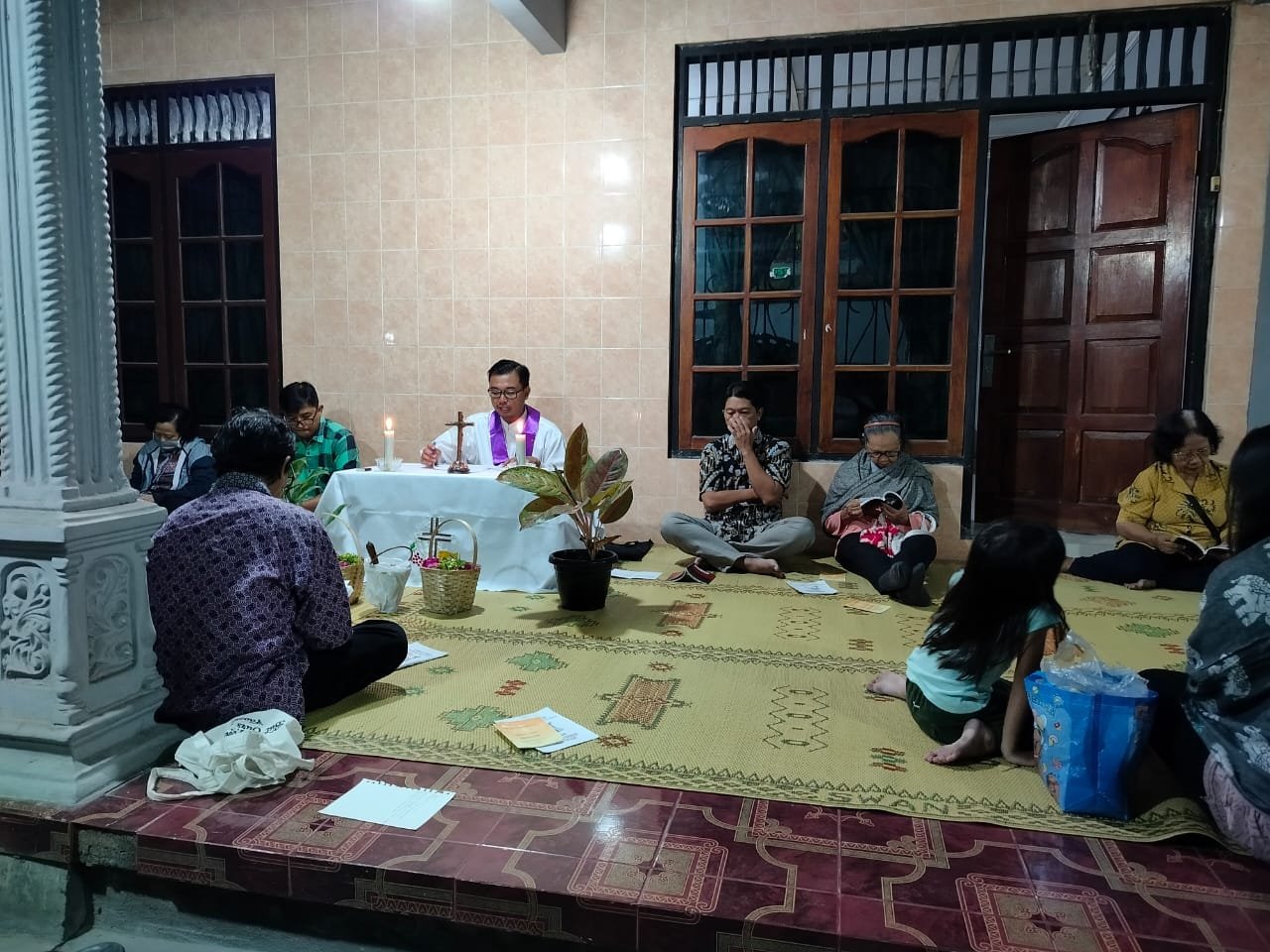 041 St. Bartolomeus Brintikan: Ibadat Memule 100 Hari CB Supramono Menghadap Bapa di Surga