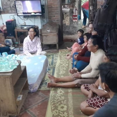 044 St. Petrus Damianus Taman Selatan: Anjangsana Saudara yang sedang Sakit 