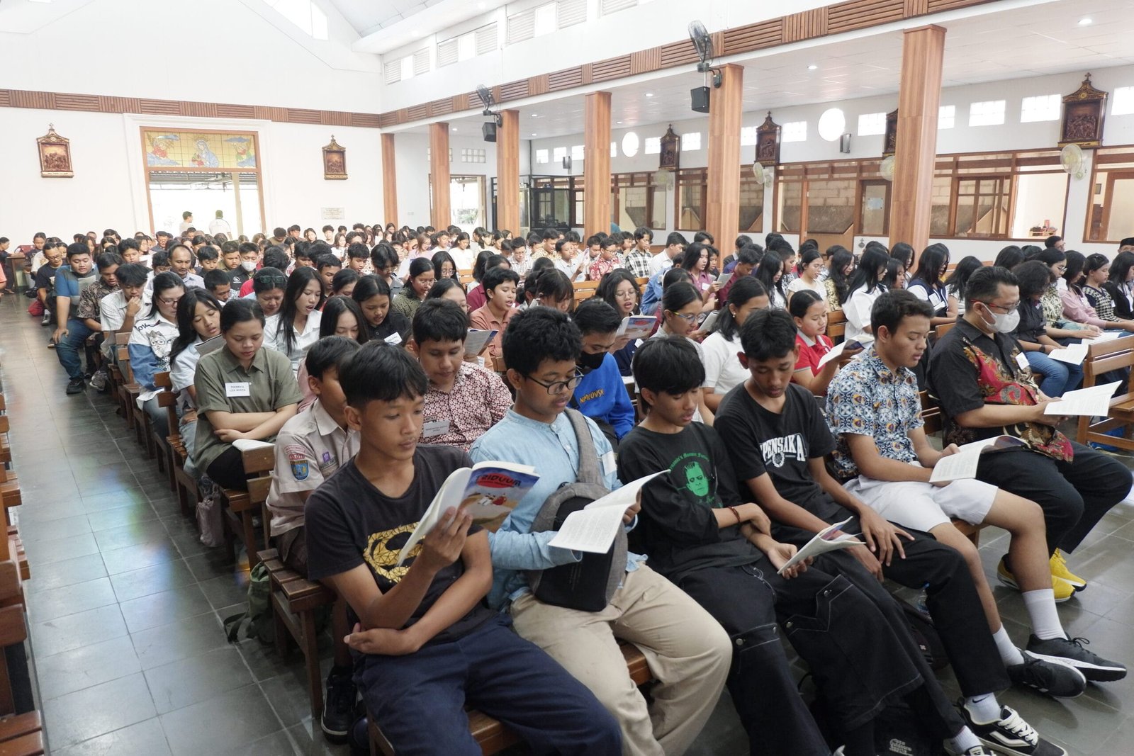 Triduum 288 Calon Krisma: Menyambut Roh Kudus dengan Hati yang Siap