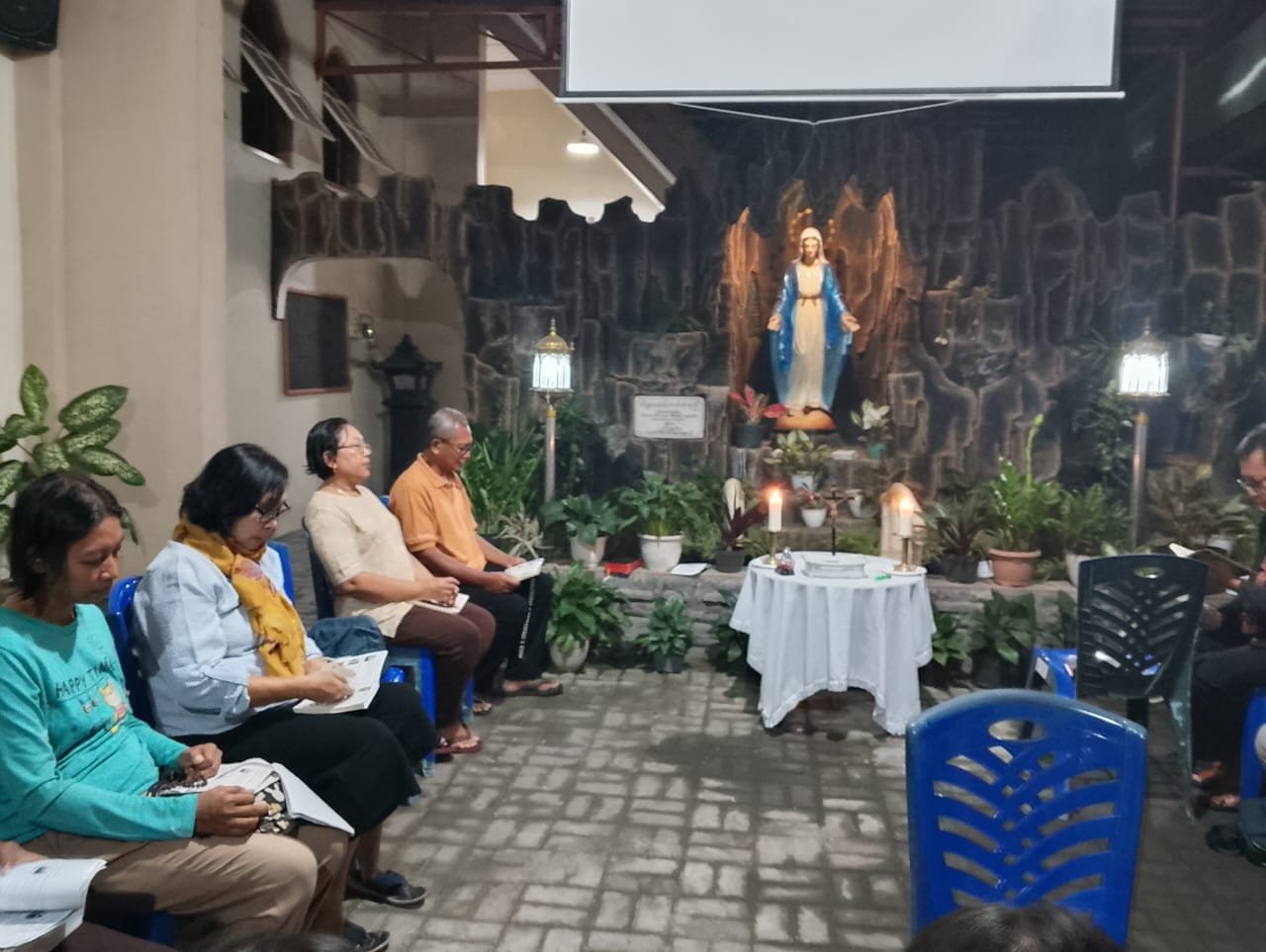 0311 Lingkungan Gregorius Agung Kaliajir: Kembali Berdoa Rosario di GSYB