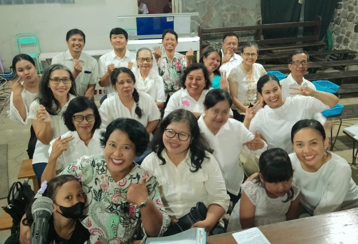 041 St. Bartolomeus Brintikan: Tugas Koor Mengiringi Misa Sabtu Sore di GMMK