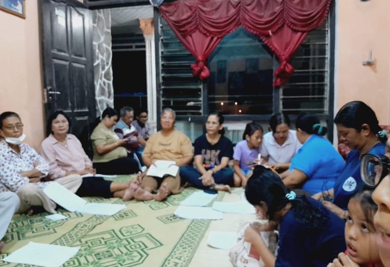 303 St. Lukas Karang: Sarasehan Adven Pertama