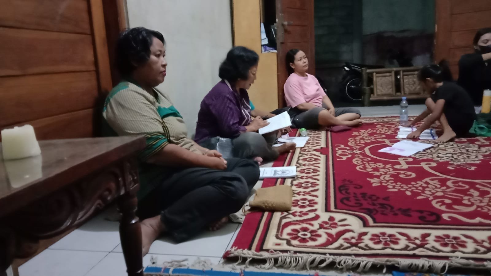041 St. Bartolomeus Brintikan: Merajut Syukur dalam Pertemuan Ibu-Ibu Lingkungan