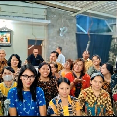045 St. Yohanes Pembaptis Karangnongko: Pujian bagi Tuhan dalam Misa di Gereja