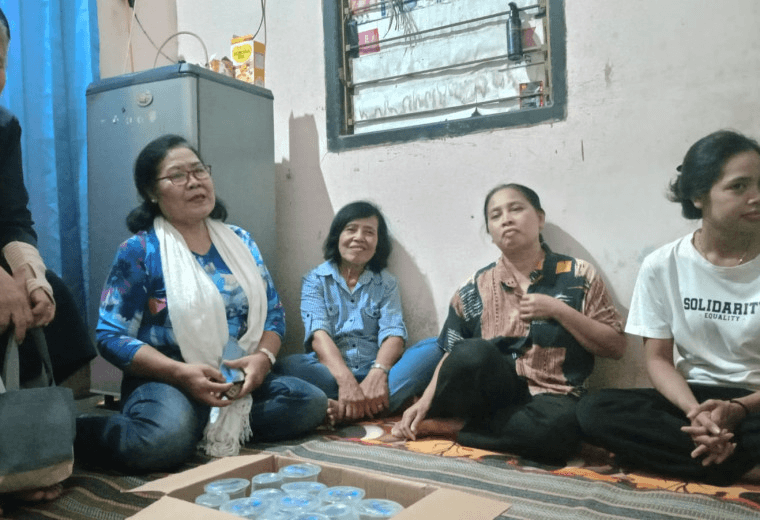 030 Maria Marganingsih Krajan: Menjenguk Ibu Yuni