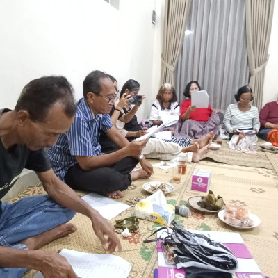 412 St. Paulus Temanggal II: Latihan Koor Lingkungan
