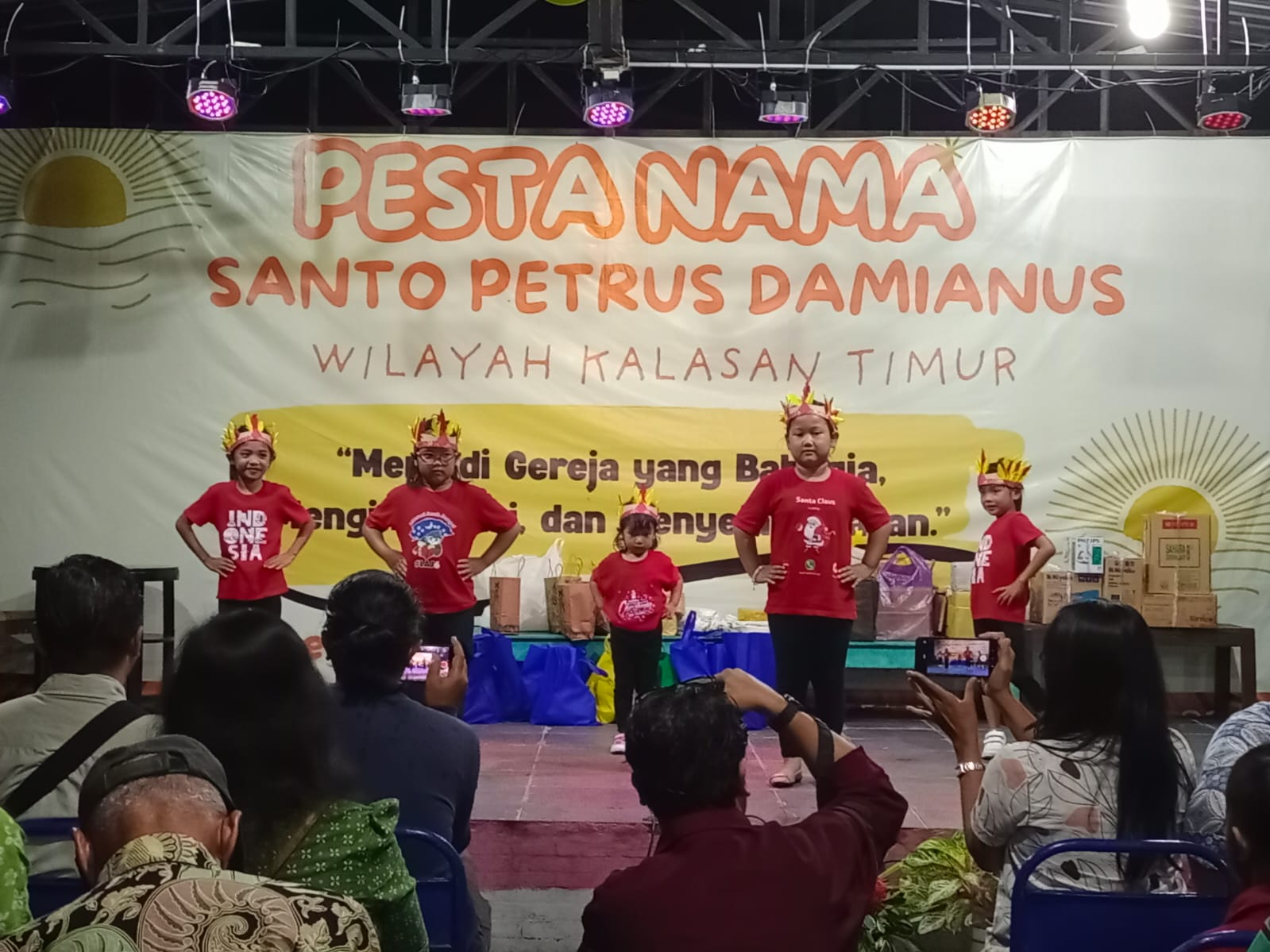 041 St. Bartolomeus Brintikan: Percaya Diri Sejak Dini: Anak PIA Santo Bartolomeus Tampil Memukau di Pesta Nama Wilayah