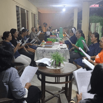 030 Maria Marganingsih Krajan: Latihan Koor Persiapan Tugas Misa di Gereja