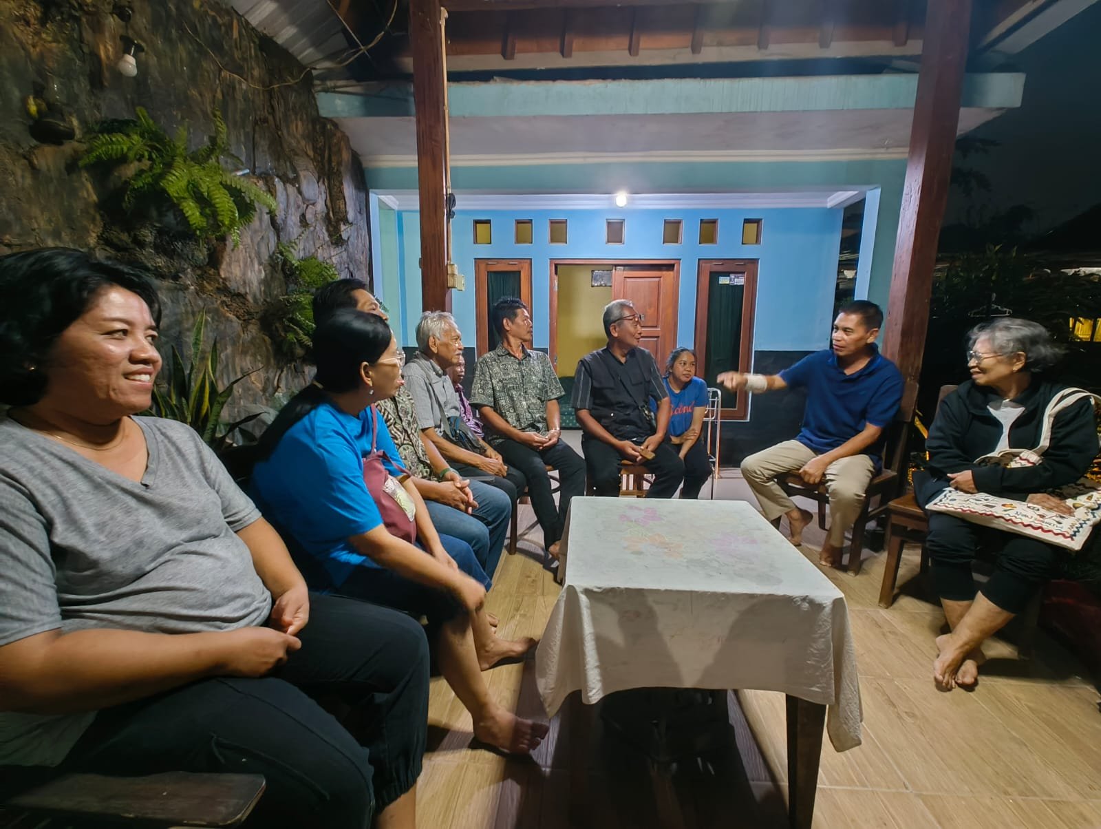 0311 Lingkungan Gregorius Agung Kaliajir: Anjangsana Kasih ke Rumah Keluarga Skolastika Maretha Duwitasari