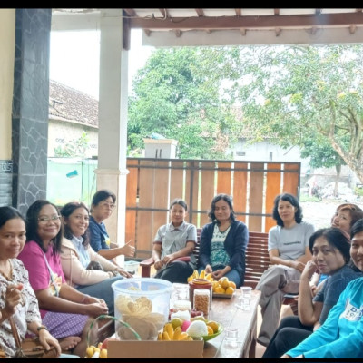 045 St. Yohanes Pembaptis Karangnongko: Kunjungan Kasih kepada Umat yang Sakit