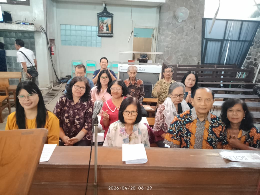 041 St. Bartolomeus Brintikan: Sinergi Dua Lingkungan dalam Pelayanan Koor Misa Harian di GMMK