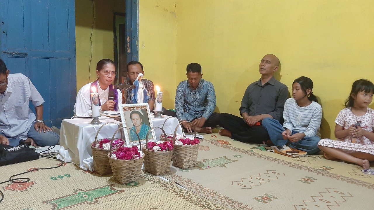 006 Lingkungan St. Paulus Ngaglik: Semangat Kebersamaan Mengenang 1th Theresia Ponirah Berpulang