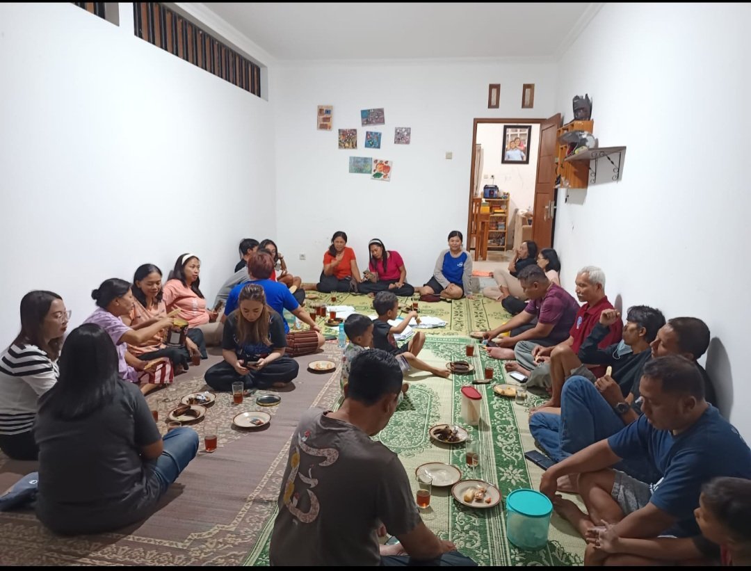 Latihan Koor Persiapan Tugas Misa