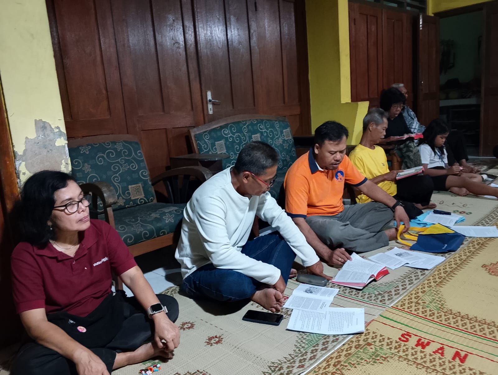 0311 Lingkungan Gregorius Agung Kaliajir: Belajar Mendengar Suara Tuhan 
