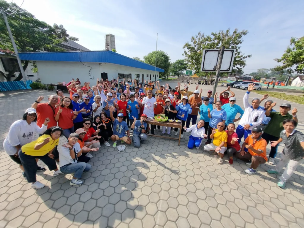 lansia bahagia dan sejahtera