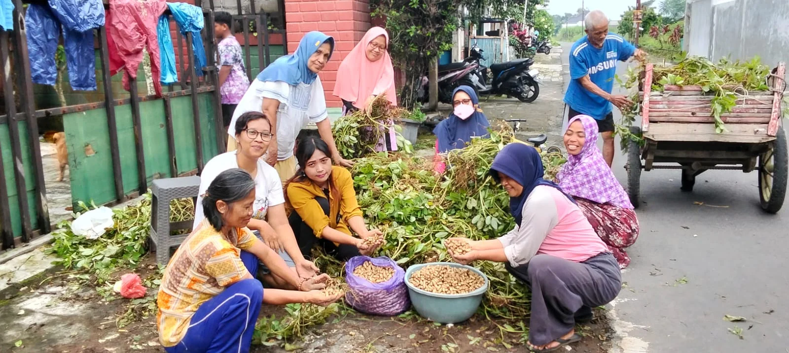 412 St. Paulus Temanggal II: 100% Katholik 100% Indonesia Edisi Panen Kacang