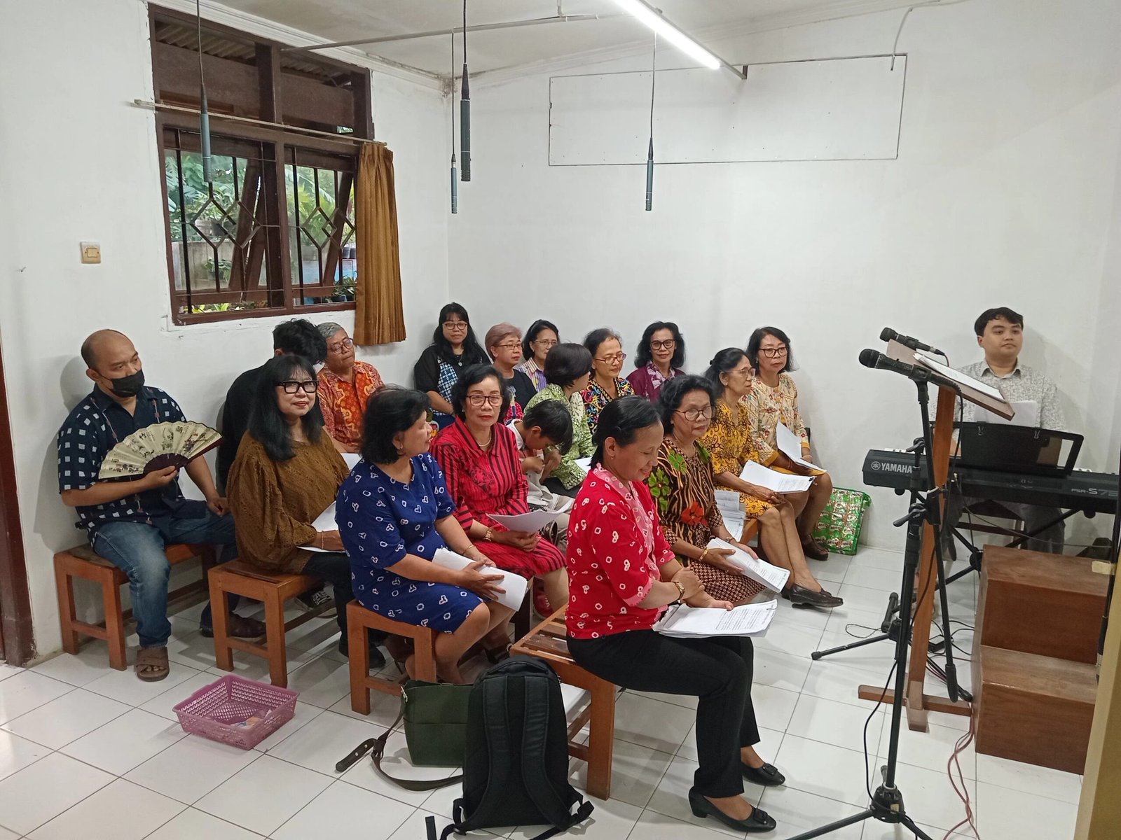 010 St. Gabriel Kadirojo I: Tugas Koor Misa Jumat Pertama di Gereja Juwangen