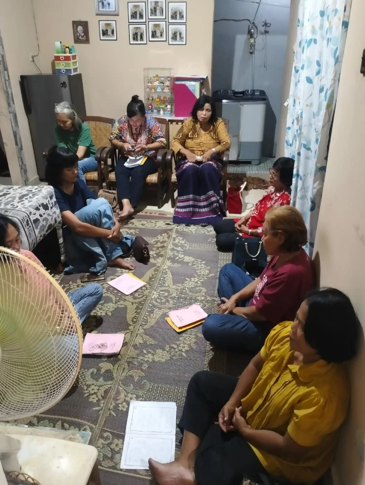 310 St. Antonius Padua Berbah: Ibadat Singkat dan Doa Rosario Lingkungan “Ekaristi : Sumber Pengharapan bagi Dunia yang Luka”